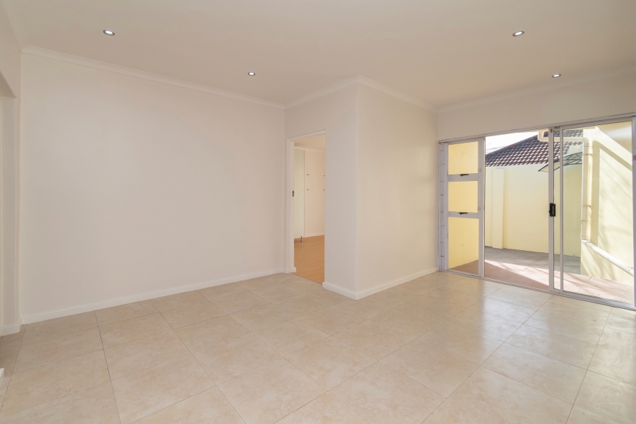 5 Bedroom Property for Sale in Gardens Western Cape
